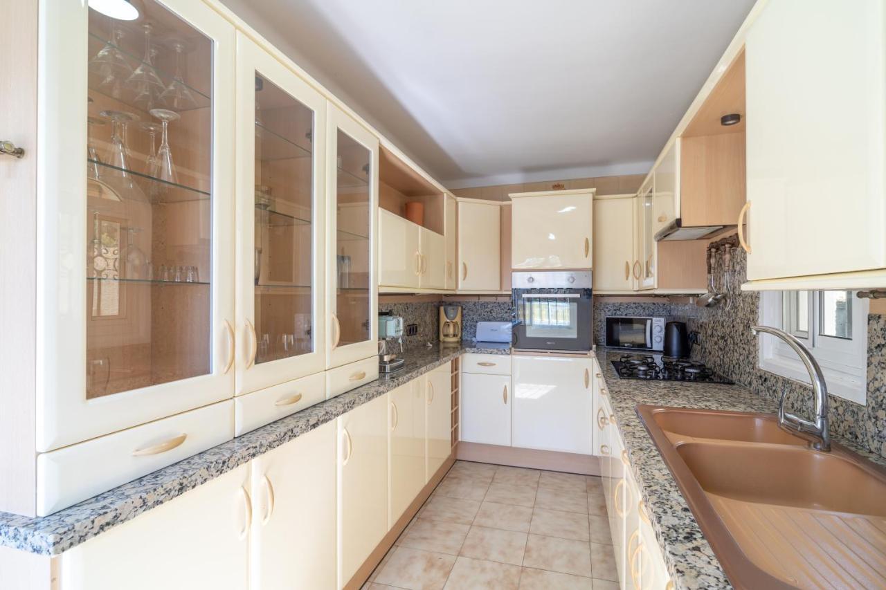 Villa Kenny Private Pool Casasol Nerja Bagian luar foto