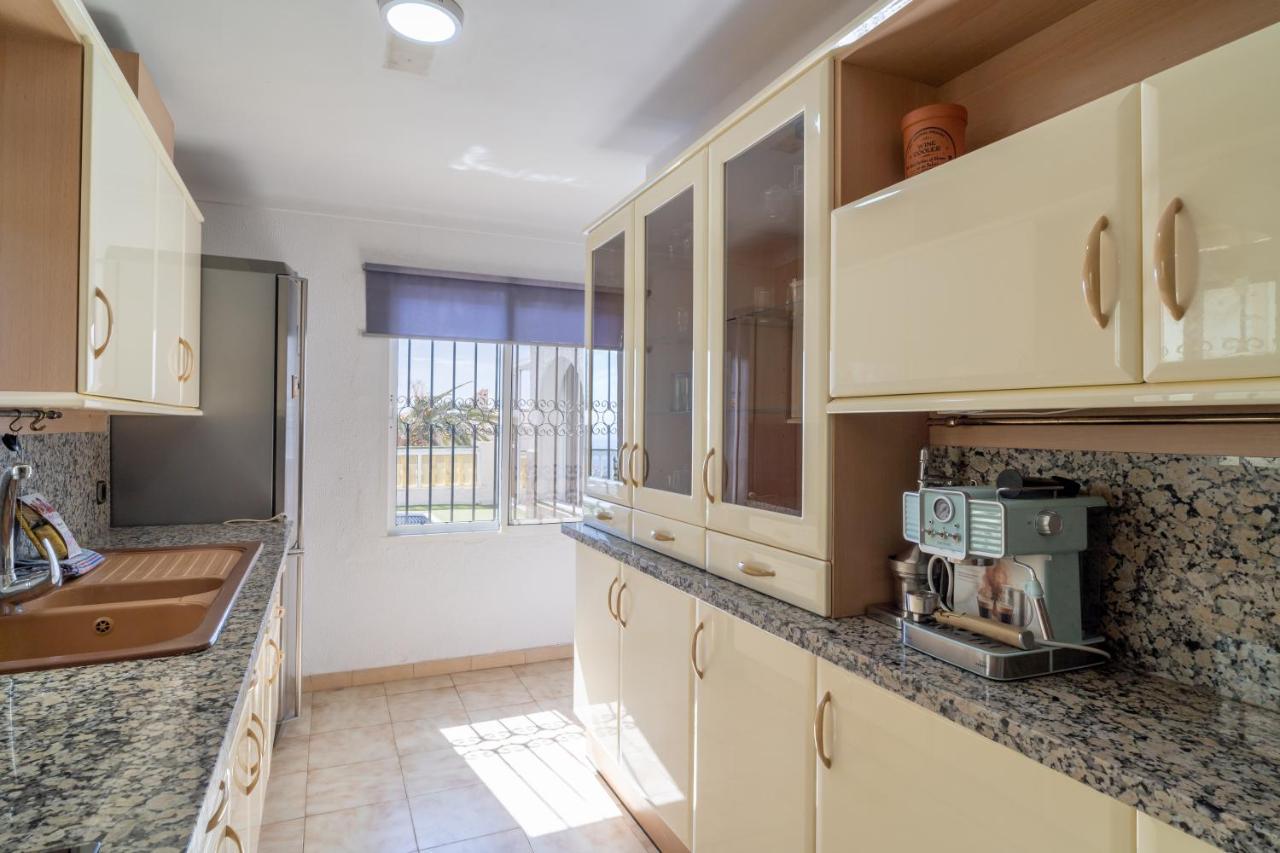 Villa Kenny Private Pool Casasol Nerja Bagian luar foto